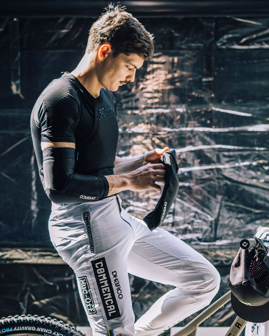 Gravity Elbow Pad