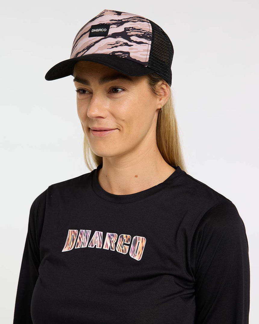 Curved Peak Trucker | Ambush